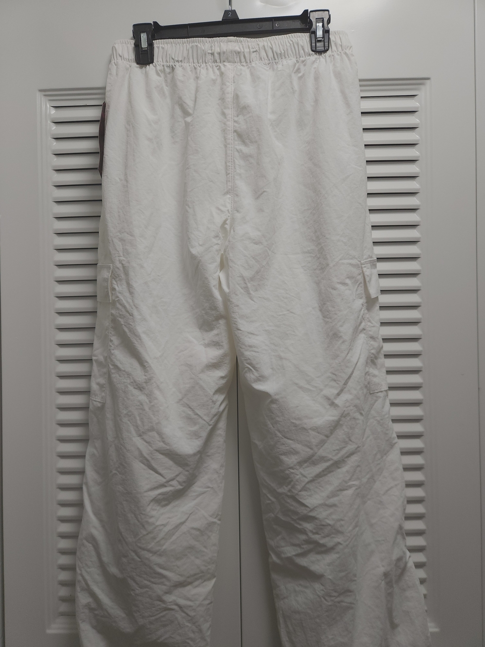NWT No Boundaries High-Rise Parachute Cargo Pants – White – Size M (7–9) - Picture 11 of 12